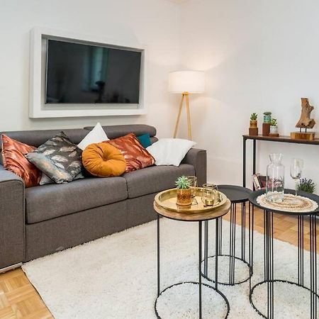 Eg Rechts -Wunderschone 80M² Grosse 3-Zimmer City Wohnung Nahe Salzburg Freilassing Exteriér fotografie